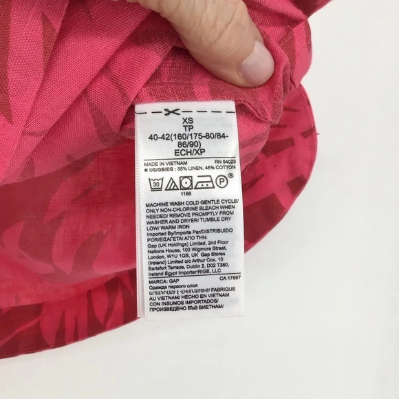GAP Women’s Zen Sleeveless Top Linen Blend Pink Palms Cropped Summer NWT Size XS - Picture 7 of 7